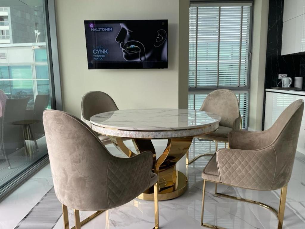 Apartament Faltom 26 Yacht Park Z Tarasem Гдыня Экстерьер фото