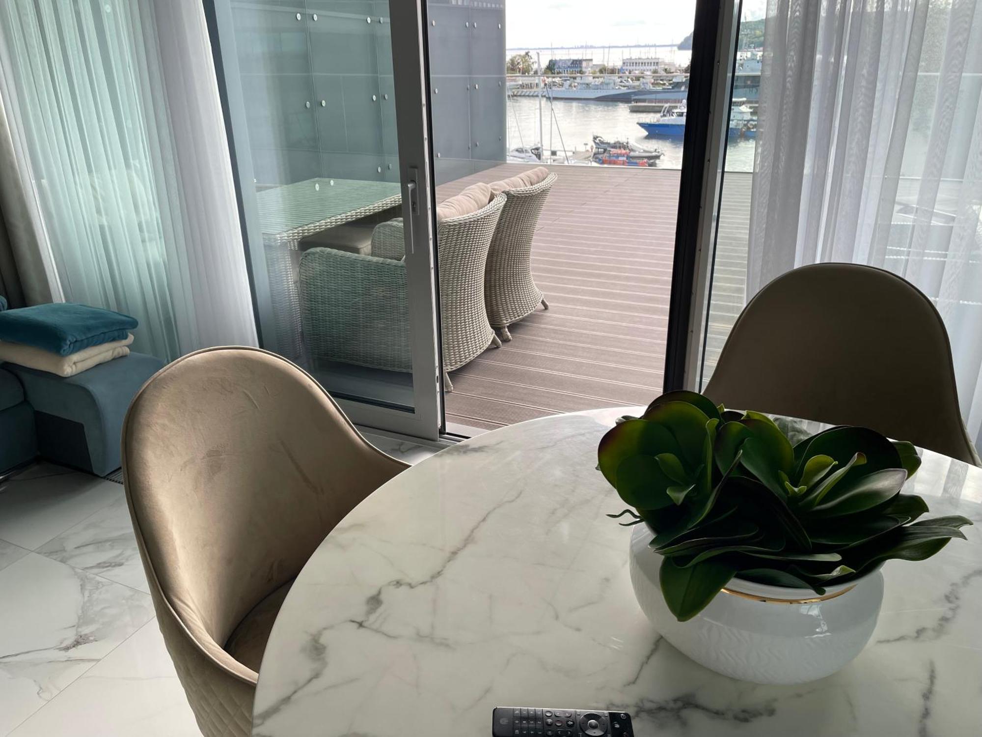 Apartament Faltom 26 Yacht Park Z Tarasem Гдыня Экстерьер фото